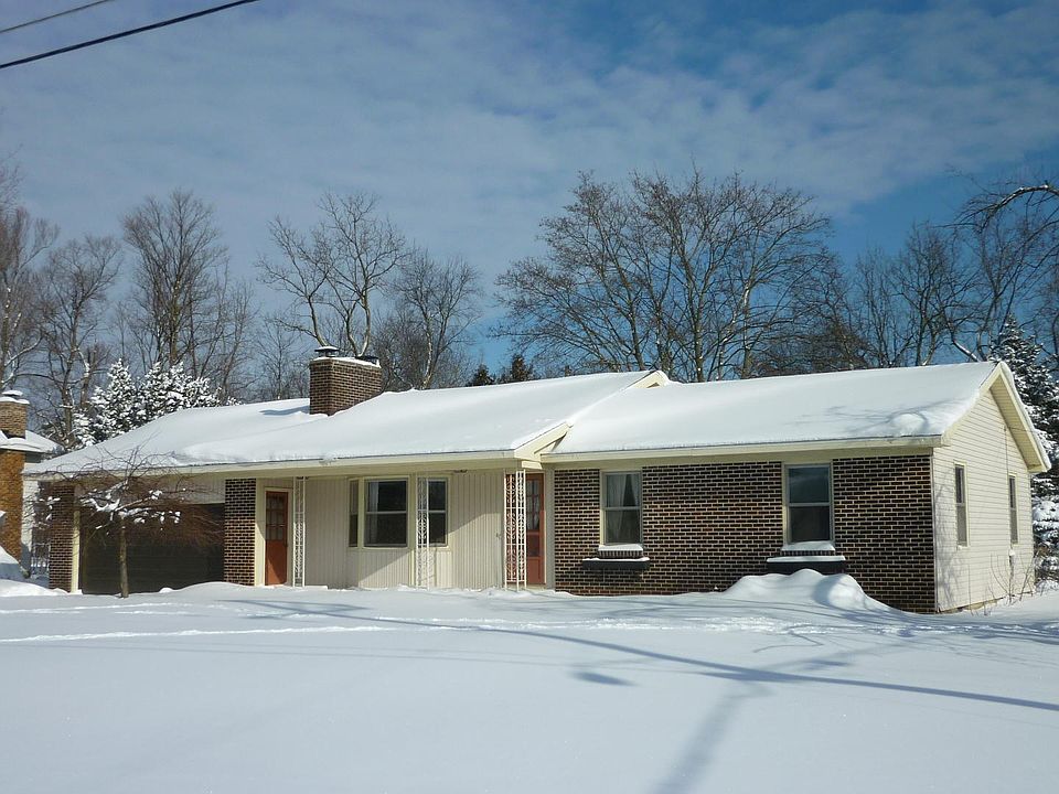 1st image of 4541 Cloverleaf Dr SE