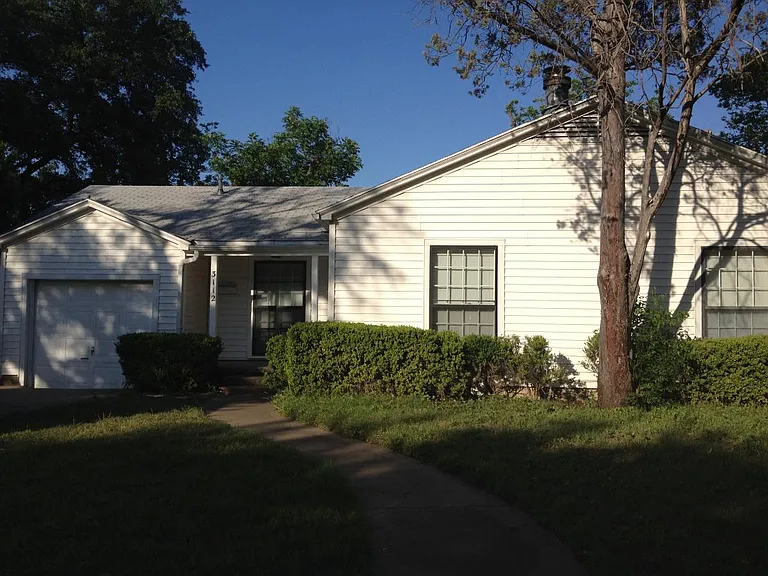 3112 Willowbrook Dr — Photo 2