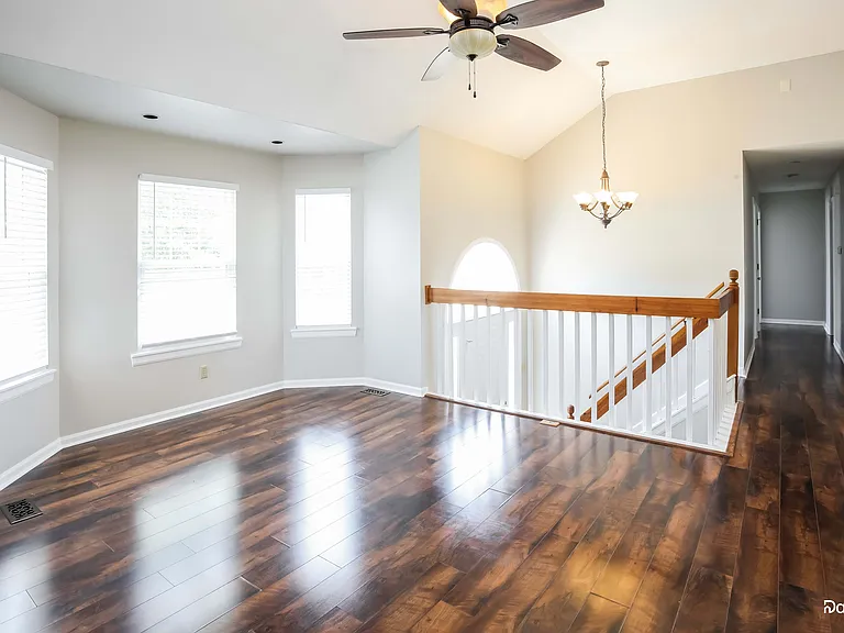 1710 Stasi Ave — Photo 8