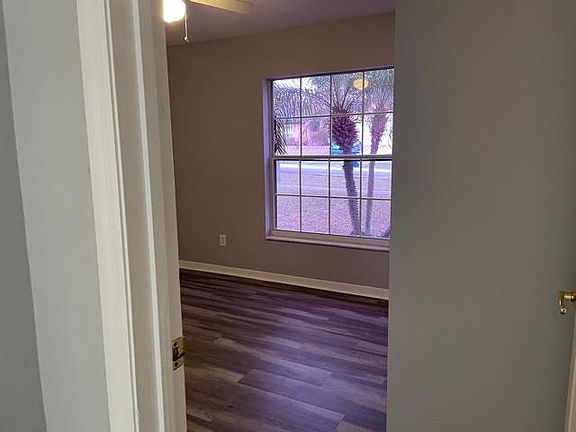 5th image of 1115 Arbor Hill Cir