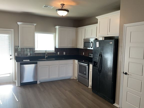 3rd image of 1308 Penn Ln
