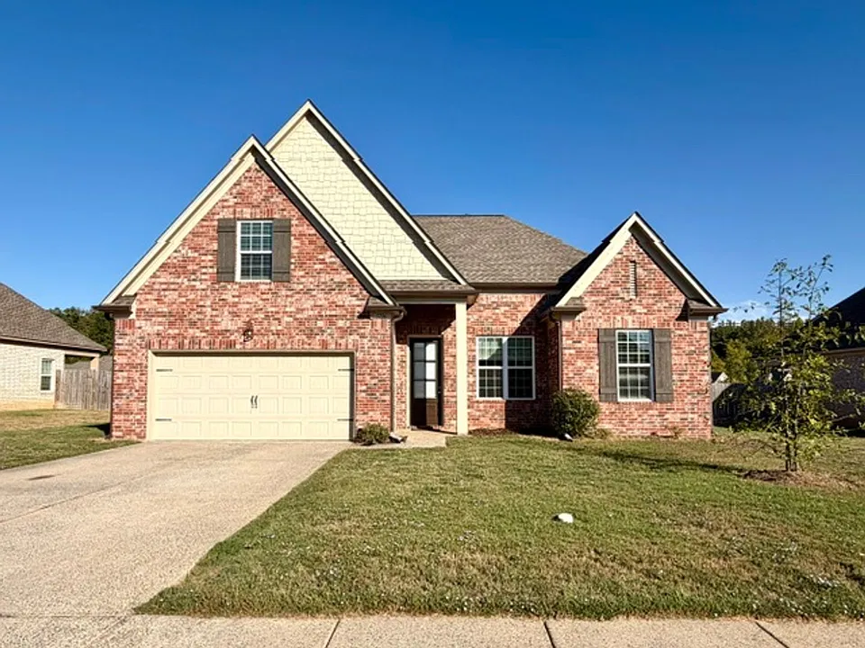5726 Matthew Dr