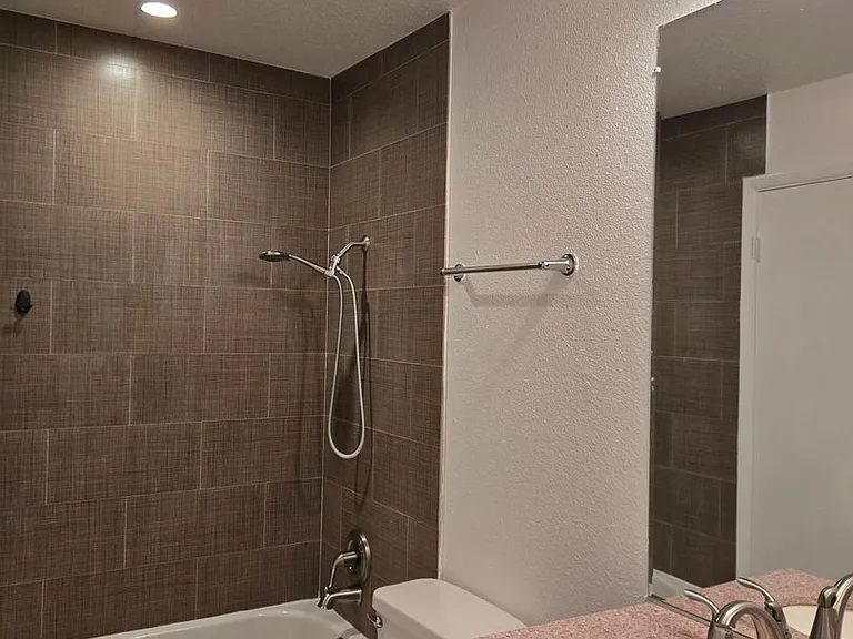 6425 Big Pine Way — Photo 15
