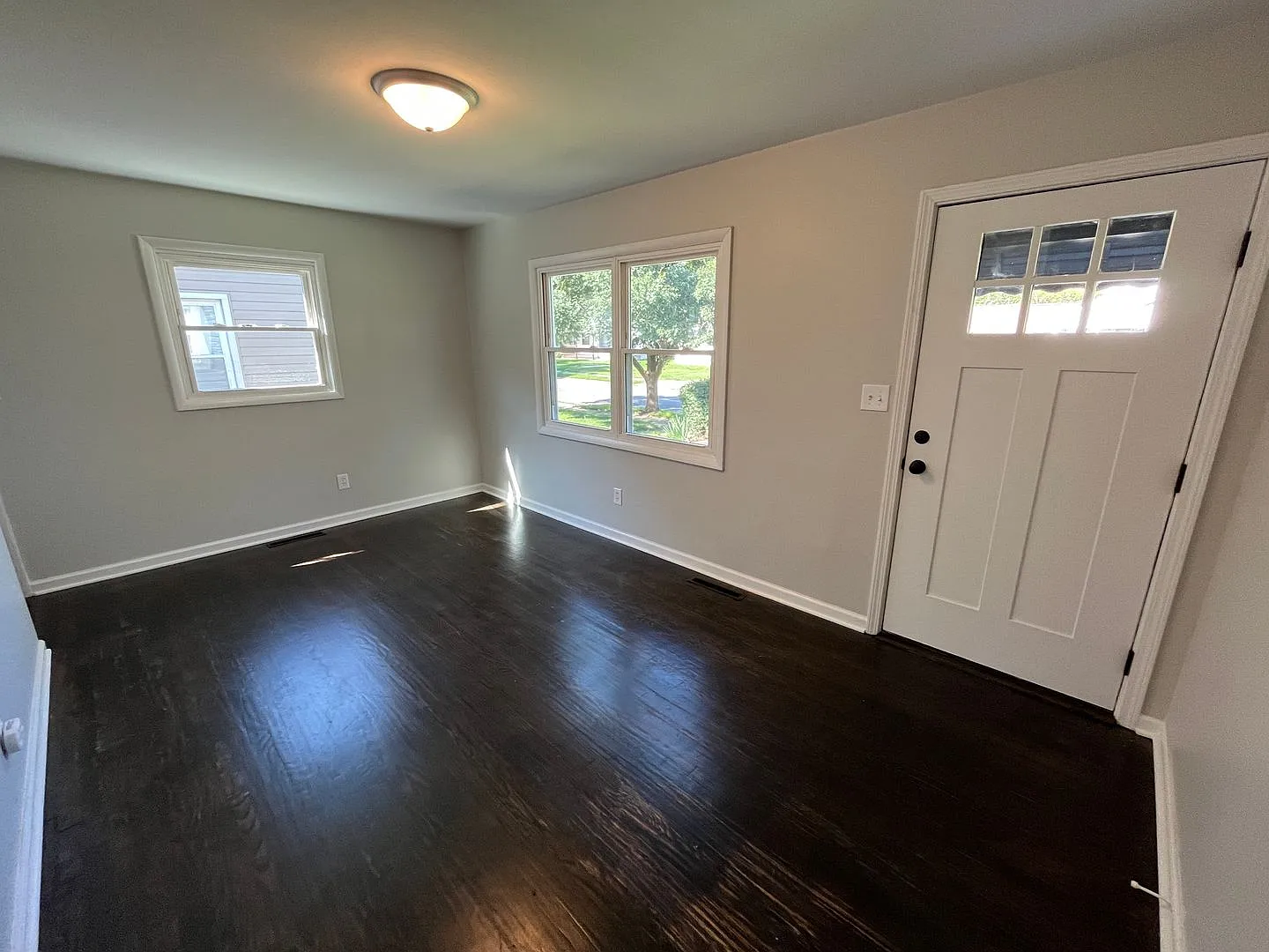 **Remodeled 3-Bedroom House In North Columbus — Photo 3