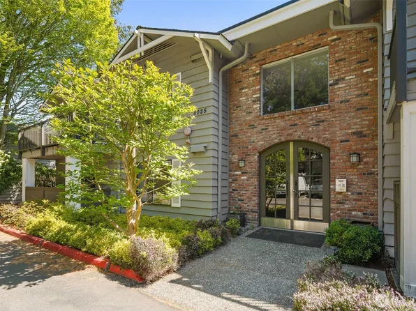 8025 234th Street SW #116, Edmonds, WA 98026