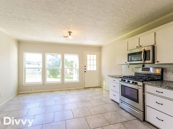 5th image of 1707 N San Jacinto St
