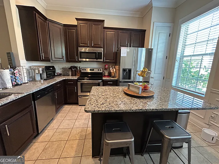 2413 Tenor Ln — Photo 3