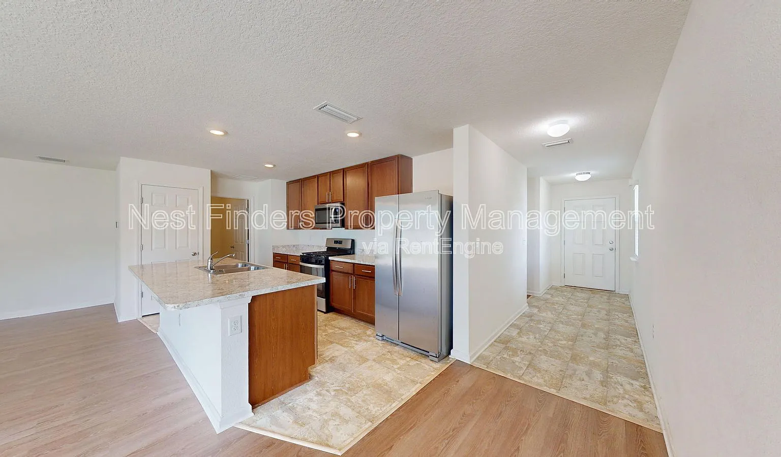 4 bed, 2.0 bath, 1656 sqft, $2,250 — Photo 4
