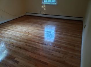 74 Meadowood Rd, Mansfield, CT 06268