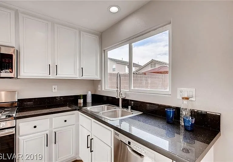 8645 Palomino Ranch St — Photo 20