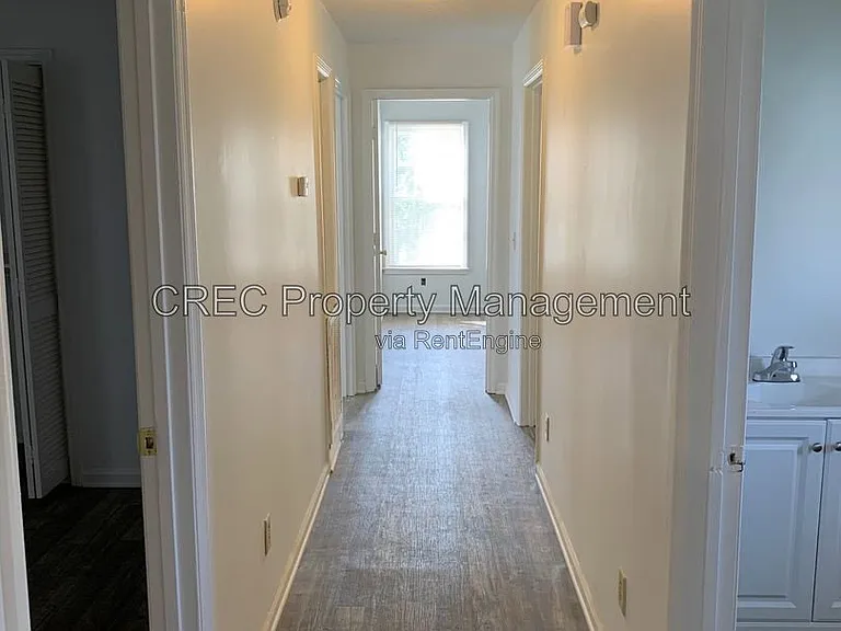 43 Kennedy St #A — Photo 11