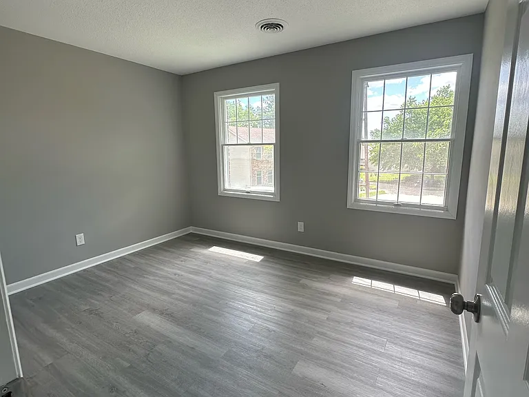 2402 Provine Cir — Photo 9