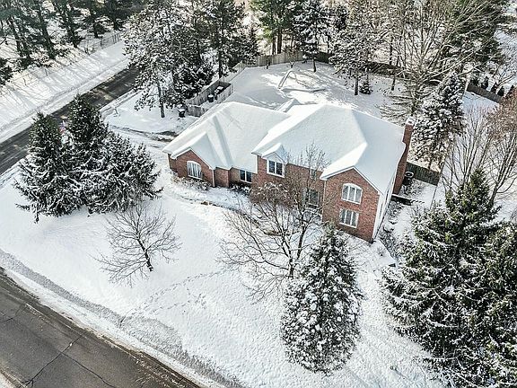 3rd image of 3428 Swan Creek Dr