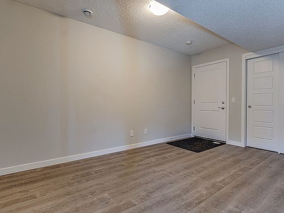 3rd image of 301 Redstone Blvd NE