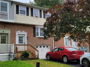4156A Burningtree Rd, Liverpool, NY 13090