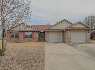 2904 Stonegate Dr, Paragould, AR 72450