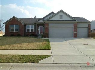 696 Hummingbird Dr, Brownsburg, IN 46112