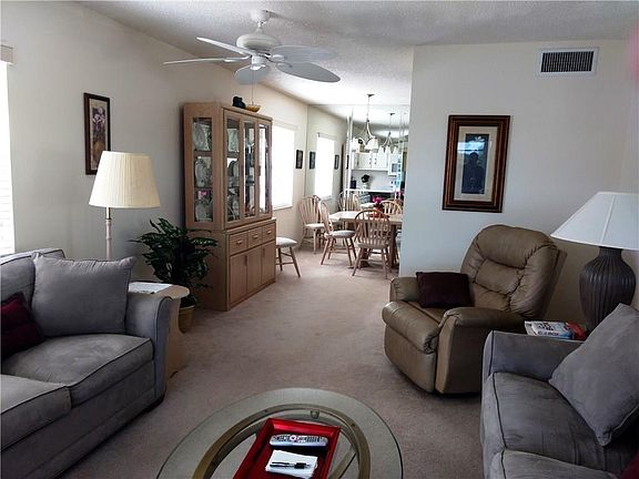 4th image of 21 Vista Gardens Trl