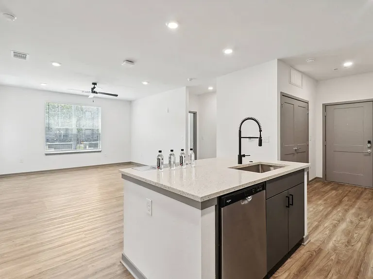 The Depot Luxury Apartments — Photo 83