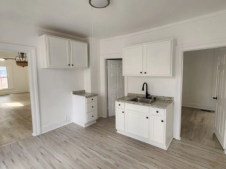 98 Lincoln Ave #1 — Photo 6