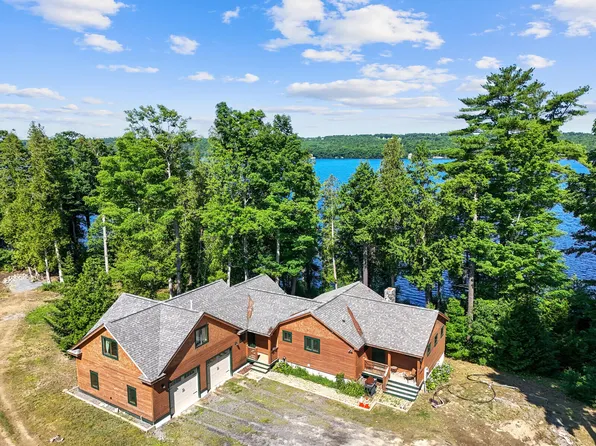 44 Heather Lane, Sidney, ME 04330