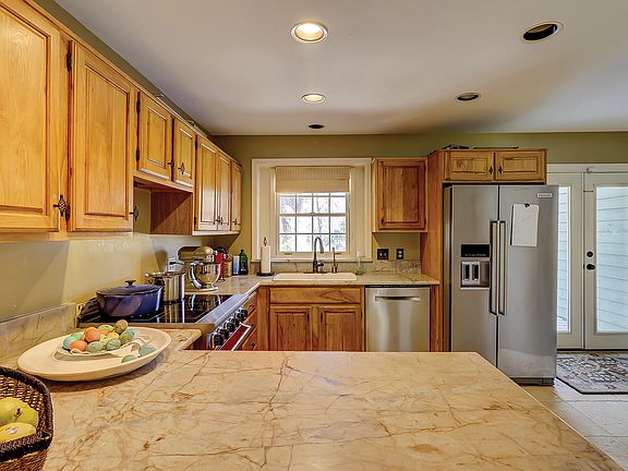 5th image of 11 Santa Maria Dr