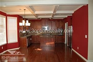 Spacious Kitchen with Stainless appliances, Granite counters