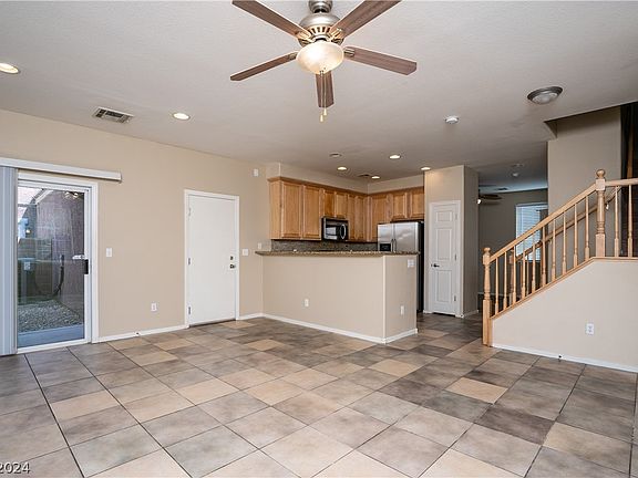 4th image of 9753 Sage Grove Ct