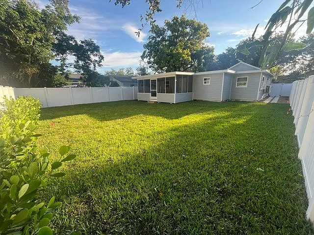 1574 Ewing Ave — Photo 16