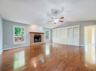 2414 Nugent Cir, Urbana, IL 61802