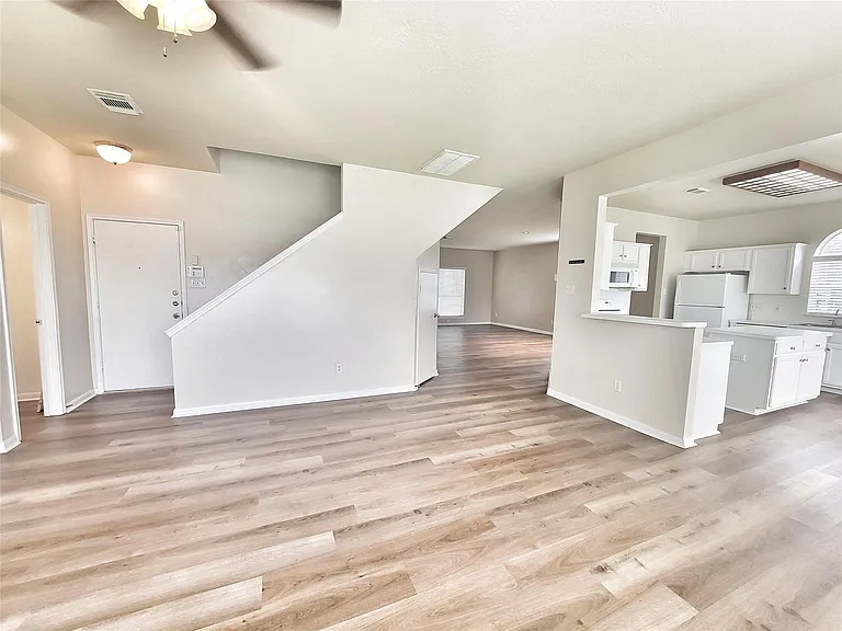 2715 Sailors Moon Dr — Photo 8
