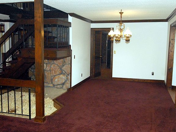 3rd image of 739 McCormick Dr