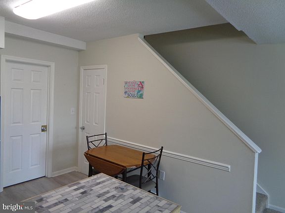 4th image of 106 Talbot St Unit 204