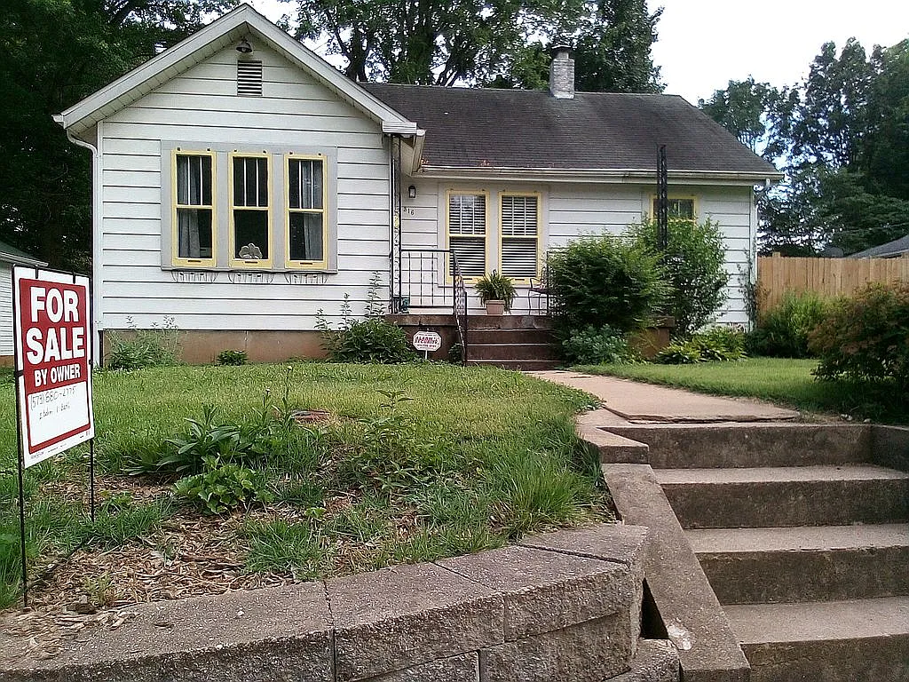 316 Boyce Ave photo 1
