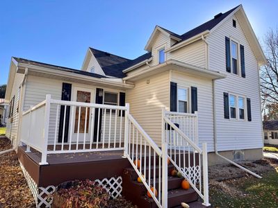 208 4th St SW, Waukon, IA, 52172