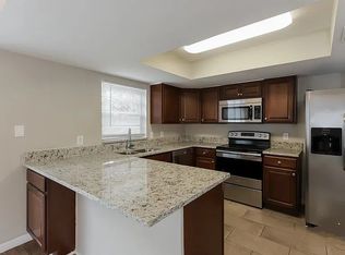 1656 Palm Leaf Dr, Brandon, FL 33510