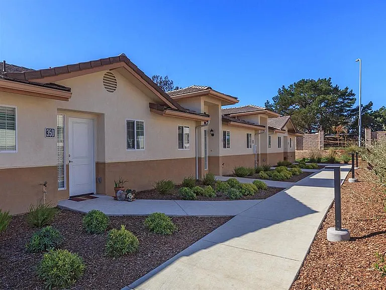 Heritage II Luxury Senior Apts — Photo 15