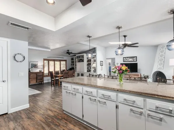 2619 S Evergreen Rd, Tempe, AZ 85282