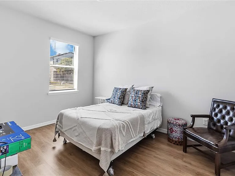 17241 Goldcrest Loop — Photo 17