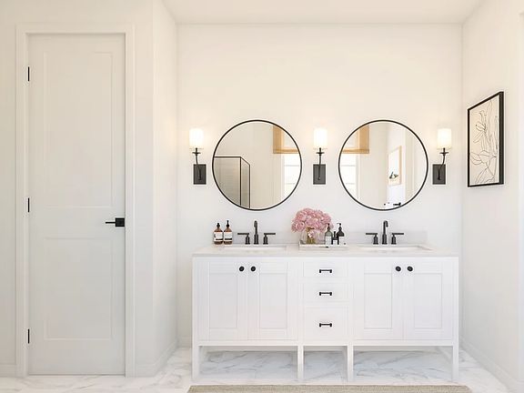 Primary bath with freestanding vanity