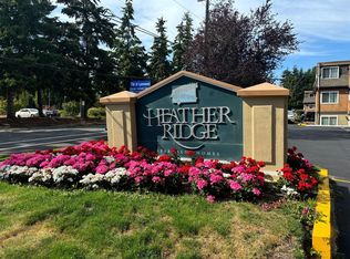Spacious Apartment Homes, Lynnwood, WA 98036