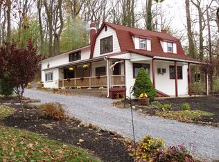 2118 Mount Gretna Rd, Elizabethtown, PA 17022