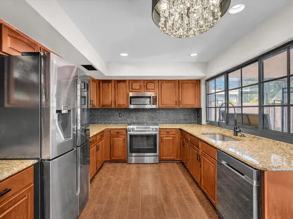 2116 NE 62nd Street, Fort Lauderdale, FL 33308