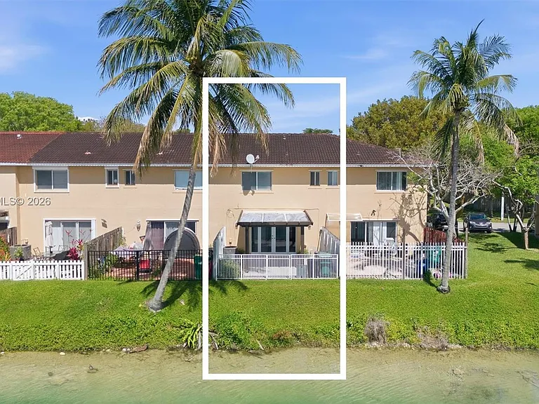 17530 SW 139th Ct — Photo 28