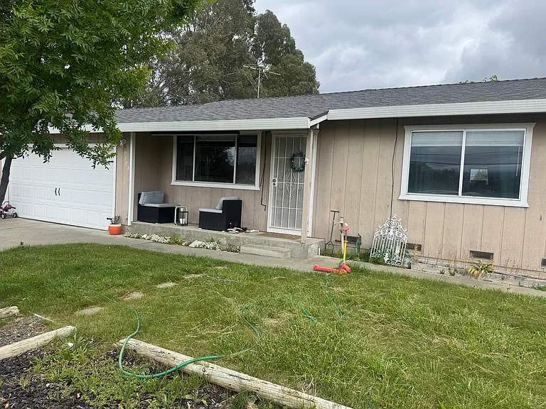 7104 Browns Valley Rd — Photo 1