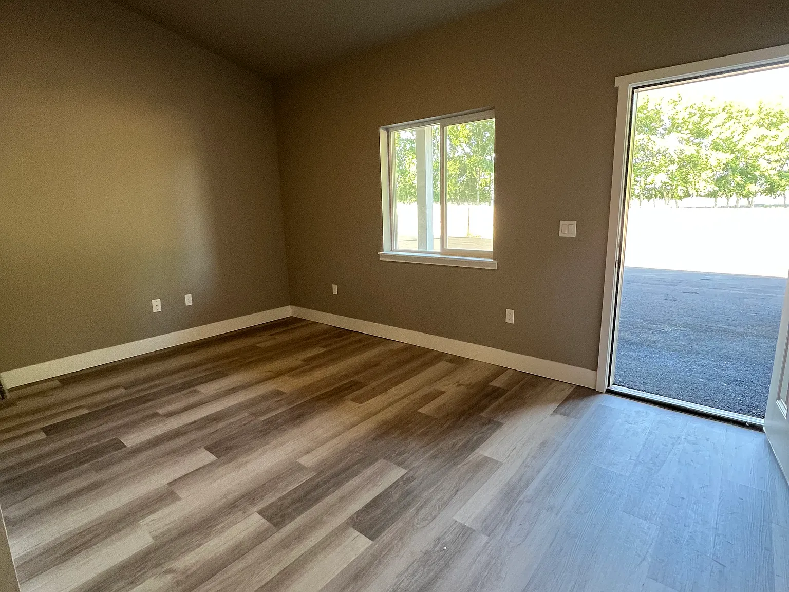 3 bed, 1115 sqft, $1,500 — Photo 4