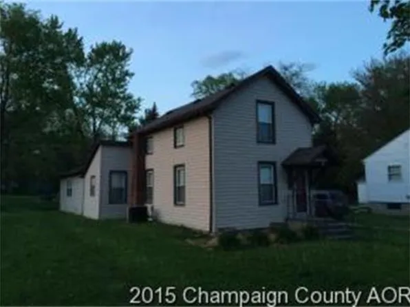 329 W Ottawa Rd, Paxton, IL 60957