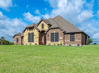 2242 Riverside Dr, Kaufman, TX 75142