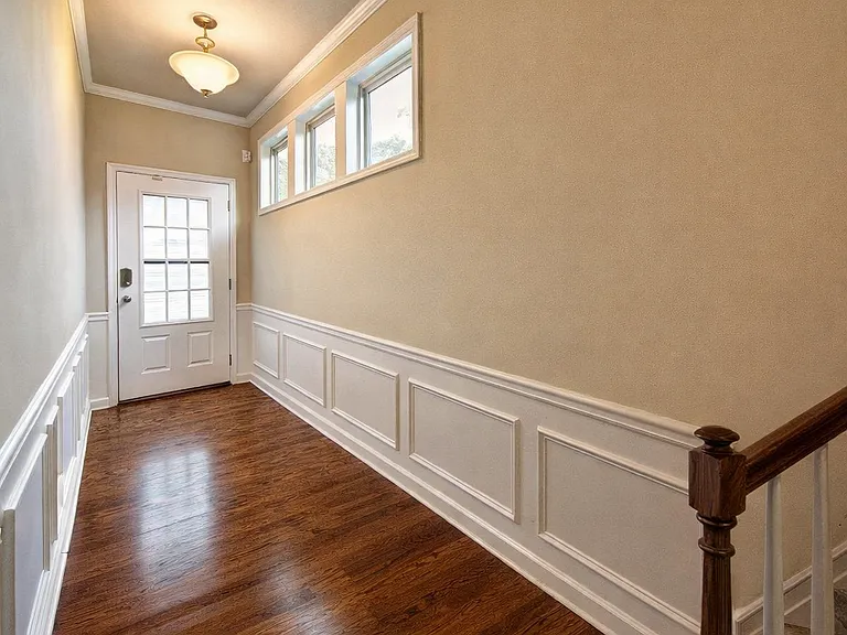 7033 Kingswood Run Dr — Photo 2