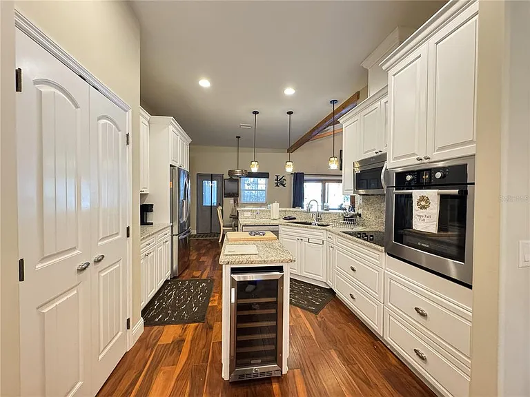 3108 N Wheaton Point — Photo 9